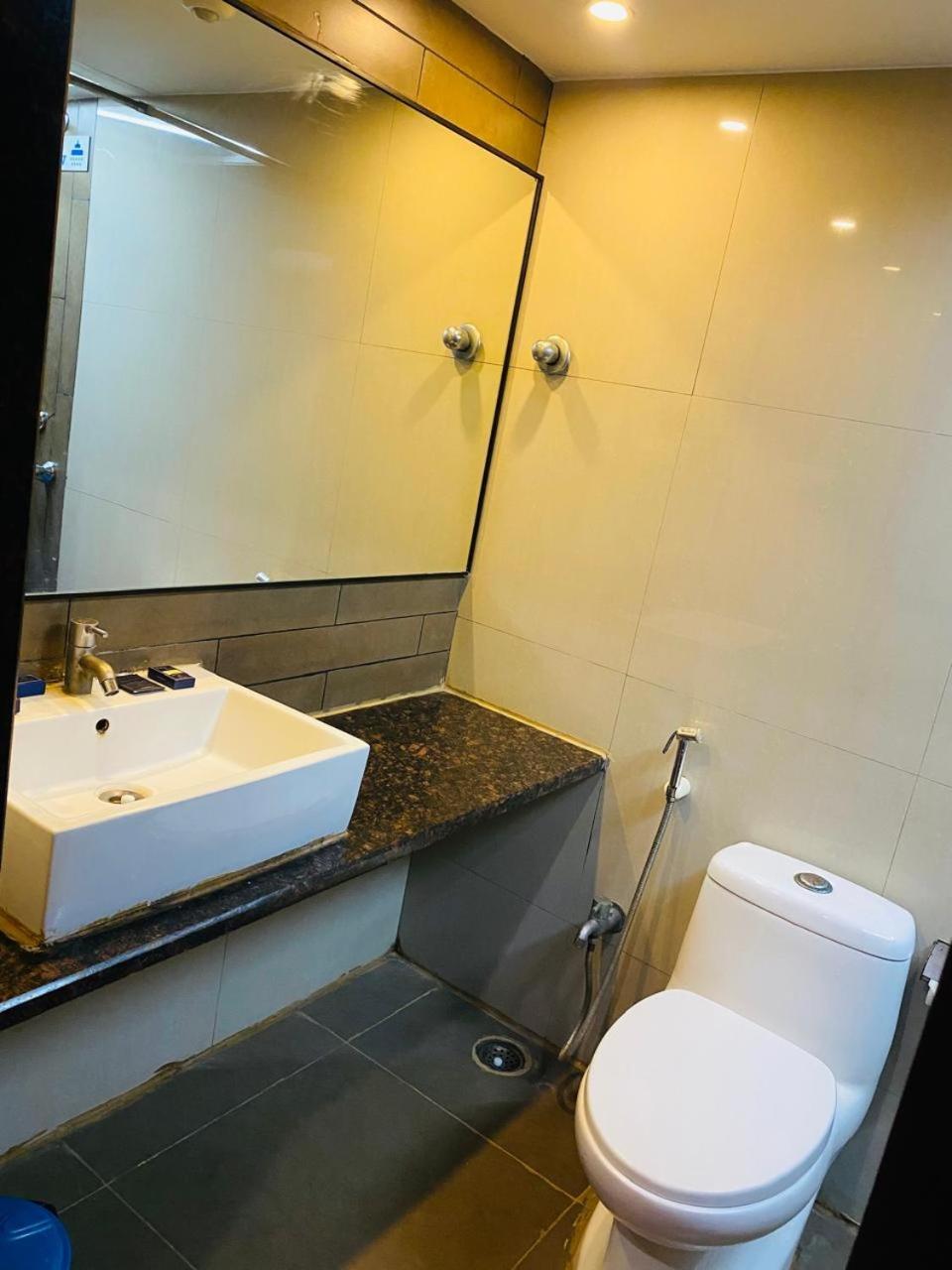 Hotel Sitara Grand L.B. Nagar Hyderabad Esterno foto